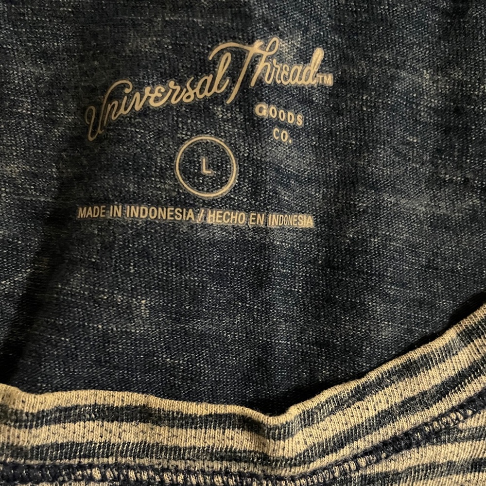 Universal Thread Tank Top - Picture 3 of 3